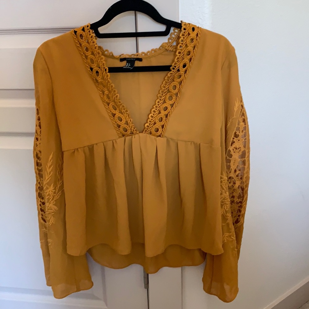 Mustard top